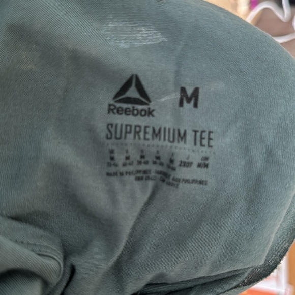 Reebok long sleeve - Picture 5 of 5